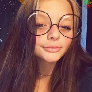 Meet your Posher, Rhiannon